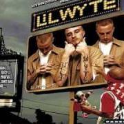 Le texte musical EVERYBODY GETTIN' CRUNK de LIL WYTE est également présent dans l'album Phinally phamous (2004)