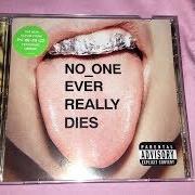 Le texte musical ROLLINEM 7'S de N.E.R.D. est également présent dans l'album No_one ever really dies (2017)
