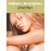 Le texte musical DROP ME IN THE MIDDLE de NATASHA BEDINGFIELD est également présent dans l'album Unwritten (2004)