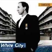 Le texte musical FACE THE FACE de PETE TOWNSHEND est également présent dans l'album White city: a novel (1985)