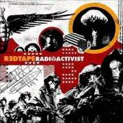 Le texte musical DIVEBOMB de RED TAPE est également présent dans l'album Radioactivist (2004)