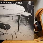 Le texte musical SMILE de RICKIE LEE JONES est également présent dans l'album It's like this (2000)