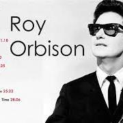 Le texte musical PRETTY PAPER de ROY ORBISON est également présent dans l'album The essential roy orbison (2006)