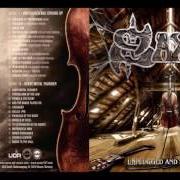 Le texte musical WHEELS OF STEEL de SAXON est également présent dans l'album Unplugged and strung up (2013)