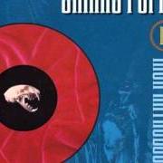 Le texte musical DEEP DOWN TRAUMA HOUNDS de SKINNY PUPPY est également présent dans l'album Twelve inch anthology (1989)
