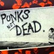 Le texte musical BLOWN TO BITS de THE EXPLOITED est également présent dans l'album Punk's not dead (1981)