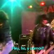 Le texte musical JUDY IS A PUNK de RAMONES est également présent dans l'album Hey ho let's go: greatest hits (2006)