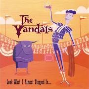 Le texte musical JACKASS de THE VANDALS est également présent dans l'album Look what i almost stepped in (2000)