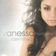 Le texte musical HOOK IT UP de VANESSA HUDGENS est également présent dans l'album Identified