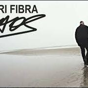 Le texte musical LIBERI de FABRI FIBRA est également présent dans l'album Caos (2022)