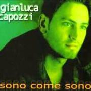 Le texte musical TE VOGLIO ANCORA BENE de GIANLUCA CAPOZZI est également présent dans l'album Sono come sono (1998)