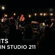 Le texte musical KICKS de LIGHTS est également présent dans l'album Skin&earth acoustic (2019)