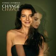 Le texte musical TIP TOE de YVONNE CATTERFELD est également présent dans l'album Change (2021)