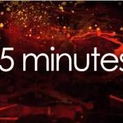 Le texte musical 15 MINUTES de BARRY MANILOW est également présent dans l'album 15 minutes (2011)