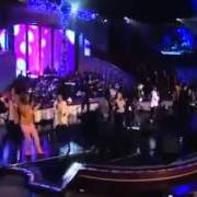 Le texte musical MEDLEY: HOSANNA / MOVING FORWARD / WHERE ELSE CAN I GO de ISRAEL HOUGHTON est également présent dans l'album Jesus at the center (2012)