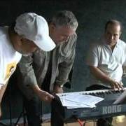 Le texte musical IDENTITÉ NATIONALE de BERNARD LAVILLIERS est également présent dans l'album Causes perdues et musiques tropicales (2010)