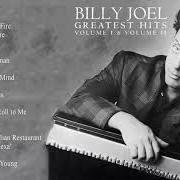 Le texte musical THE NIGHT IS STILL YOUNG de BILLY JOEL est également présent dans l'album Greatest hits volume i & volume ii (1985)