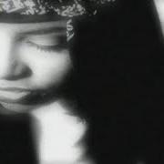 Le texte musical AT YOUR BEST (YOU ARE LOVE) de AALIYAH est également présent dans l'album Age aint nothing but a number (1994)