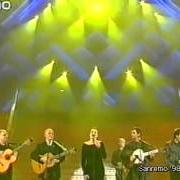 Le texte musical SOTTO IL VELO DEL CIELO de NUOVA COMPAGNIA DI CANTO POPOLARE est également présent dans l'album Sanremo