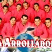Le texte musical MARGARITA de LA ARROLLADORA BANDA EL LIMON est également présent dans l'album Era cabron el viejo (2000)