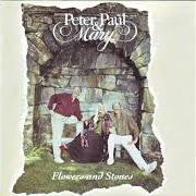 Le texte musical YUPPIES IN THE SKY de PETER, PAUL & MARY est également présent dans l'album Flowers and stones (1990)
