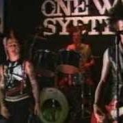 Le texte musical AIN'T NO ANSWERS de ONE WAY SYSTEM est également présent dans l'album All systems go (1983)