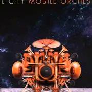 Le texte musical YOU'RE NOT ALONE de OWL CITY est également présent dans l'album Mobile orchestra (2015)