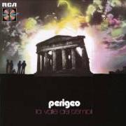 Le texte musical LA VALLE DEI TEMPLI de PERIGEO est également présent dans l'album La valle dei tempi (1975)