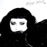 Le texte musical OPEN HEART SURGERY de BETH DITTO est également présent dans l'album Beth ditto ep