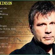 Le texte musical DARKNESS BE MY FRIEND de BRUCE DICKINSON est également présent dans l'album Best of bruce (2001)