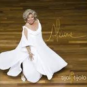 Le texte musical O HOMEM DOS TRÊS CORAÇÕES (PELÉ) de ALCIONE est également présent dans l'album Tijolo por tijolo (2020)