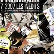 Le texte musical 32 ANS QUE J'BOUFFE DES PÂTES de LA RUMEUR est également présent dans l'album Les inédits 2 (2013)