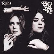 Le texte musical RUINS de FIRST AID KIT est également présent dans l'album Ruins (2018)