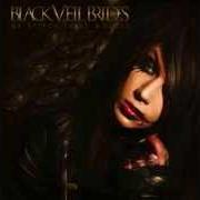 Le texte musical SAVIOUR de BLACK VEIL BRIDES est également présent dans l'album Set the world on fire (2011)