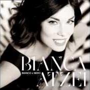 Le texte musical ONE DAY I'II FLY AWAY de BIANCA ATZEI est également présent dans l'album Bianco e nero (2015)