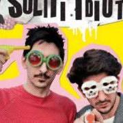 Le texte musical LA CASILINA de I SOLITI IDIOTI est également présent dans l'album I soliti idioti (2011)