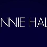Le texte musical LITTLE ROOM de ANNIE HALL est également présent dans l'album Good old days (2005)