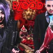 Le texte musical EVERYONE DIES ALONE de BLOOD ON THE DANCE FLOOR est également présent dans l'album Bad blood (2013)