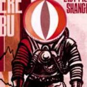 Le texte musical AND THEN NOTHING HAPPENED de PERE UBU est également présent dans l'album Lady from shanghai (2013)