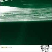 Le texte musical RUBBER AND GLUE de CAVE IN est également présent dans l'album Antenna (2003)