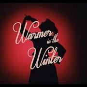 Le texte musical SILENT NIGHT de LINDSEY STIRLING est également présent dans l'album Warmer in the winter (2017)