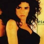 Le texte musical NINNA NANNA 2002 de PIETRA MONTECORVINO est également présent dans l'album Napoli mediterranea (2004)