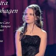 Le texte musical AVE MARIA de AMIRA WILLIGHAGEN est également présent dans l'album Amira (2014)