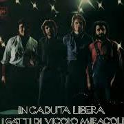 Le texte musical LA LEGGENDA DELLA DONNA de I GATTI DI VICOLO MIRACOLI est également présent dans l'album In caduta libera (1975)