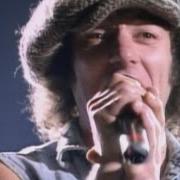 Le texte musical FOR THOSE ABOUT TO ROCK (WE SALUTE YOU) de AC/DC est également présent dans l'album Who made who (1986)