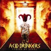 Le texte musical SWALLOW THE NEEDLE de ACID DRINKERS est également présent dans l'album Verses of steel (2008)