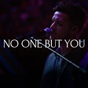 Le texte musical NO ONE BUT YOU (LIVE) de HILLSONG WORSHIP est également présent dans l'album Awake (2019)