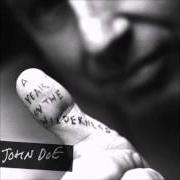 Le texte musical BIG MOON de JOHN DOE est également présent dans l'album A year in the wilderness (2007)