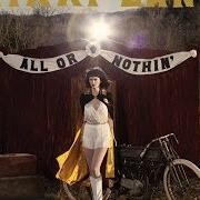 Le texte musical RIGHT TIME de NIKKI LANE est également présent dans l'album All or nothin' (2014)