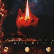 Le texte musical COSMIC SHINING de DARKSEED est également présent dans l'album Give me light (1999)